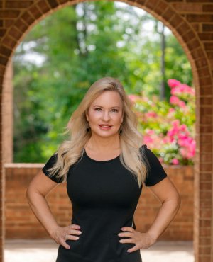 Christine Kelly